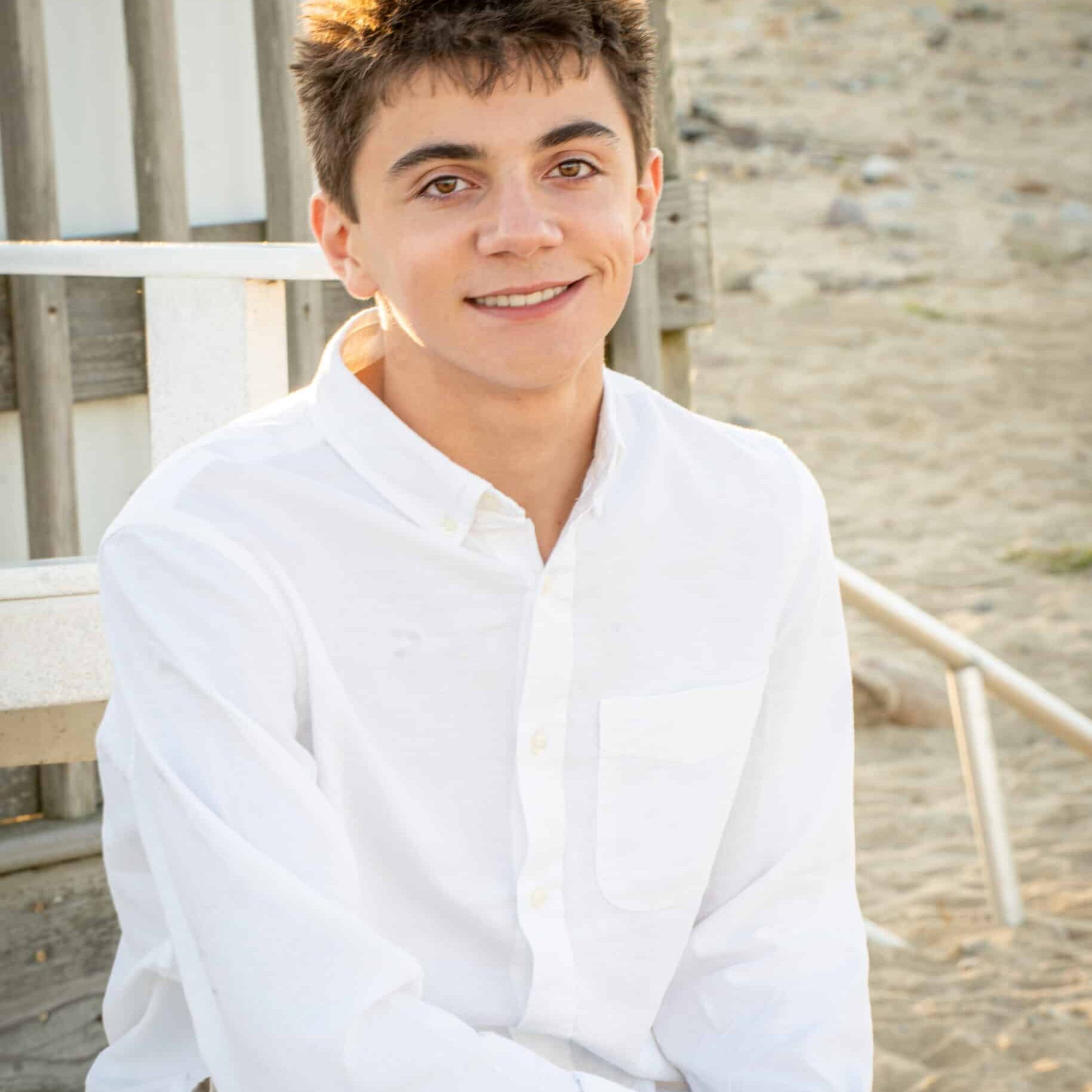 Carter Schmidlin - Headshot
