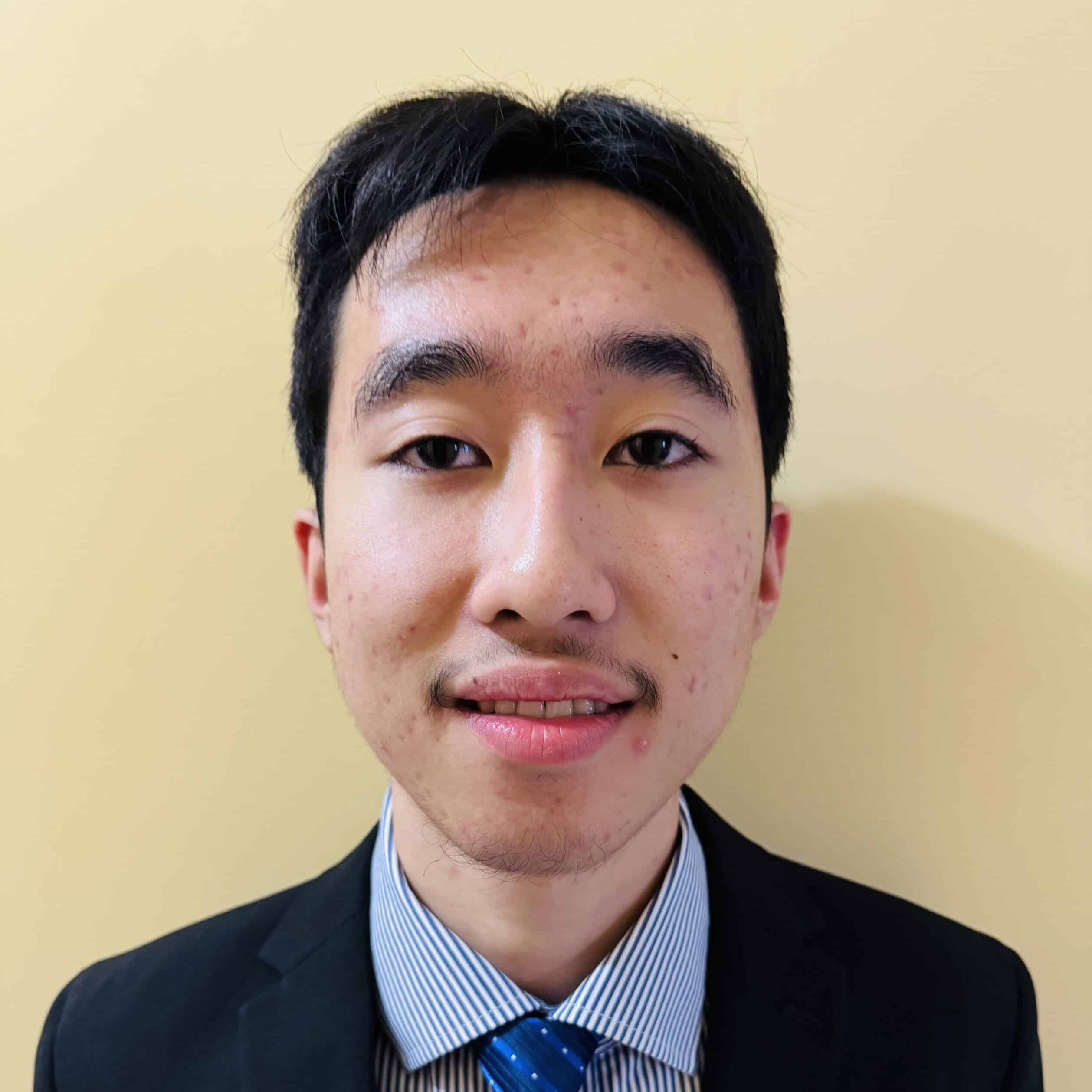 Darren Truong Headshot