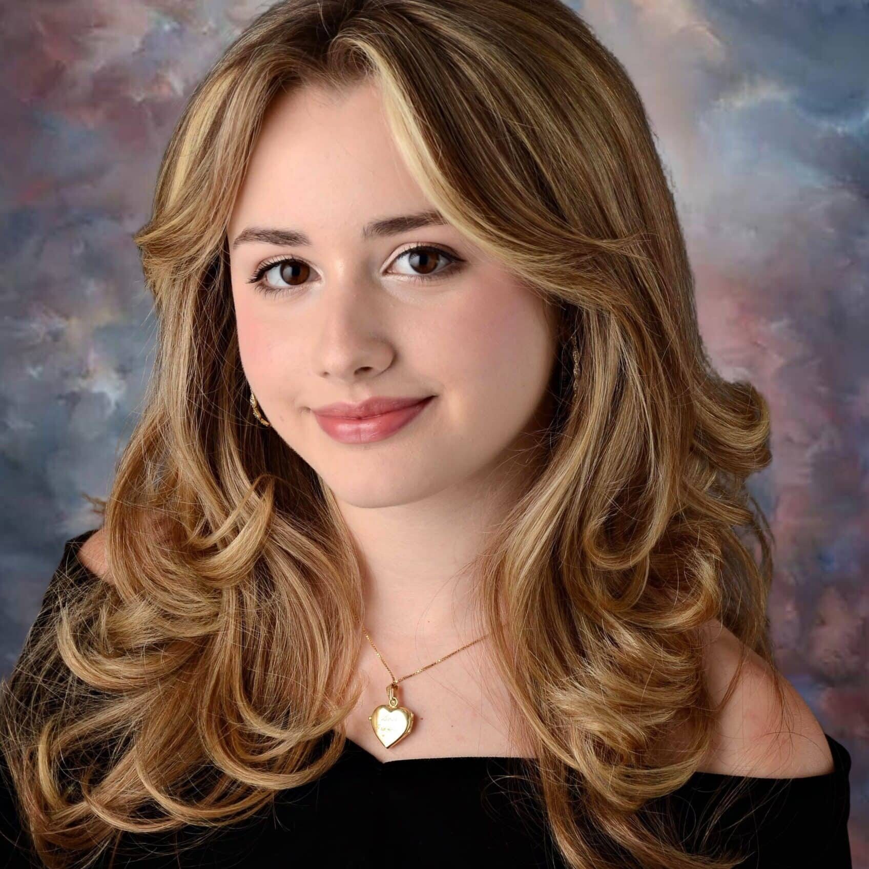 Julia Milos Headshot